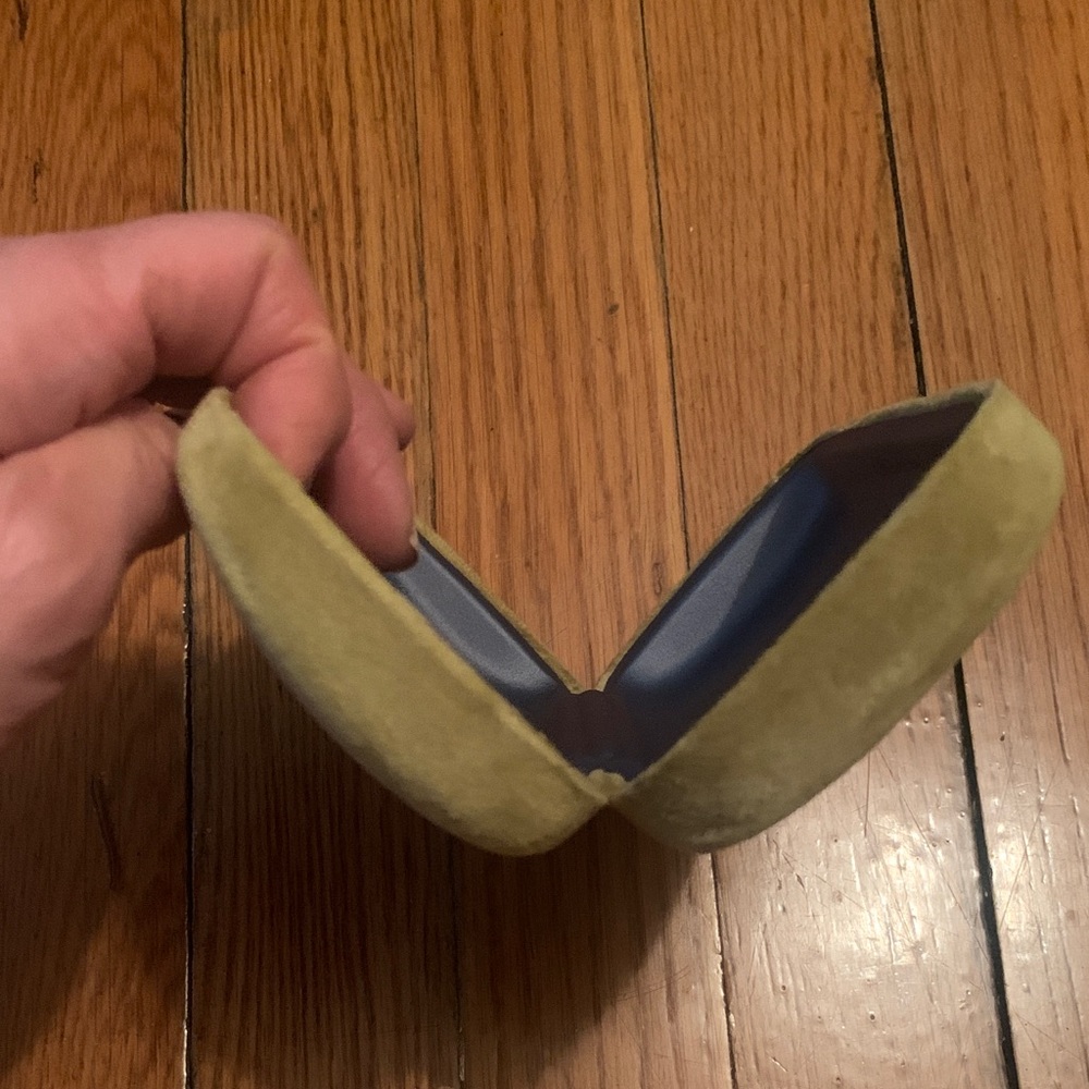 Authentic Gucci Case - image 6